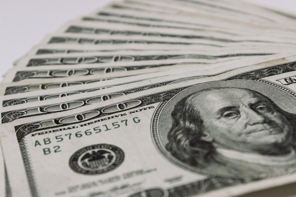 You are currently viewing A Step-by-Step Guide to Budgeting for People Who Suck at Money