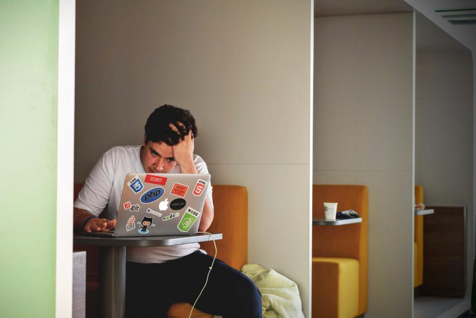 You are currently viewing 10 Budgeting Mistakes That Are Keeping You in Debt