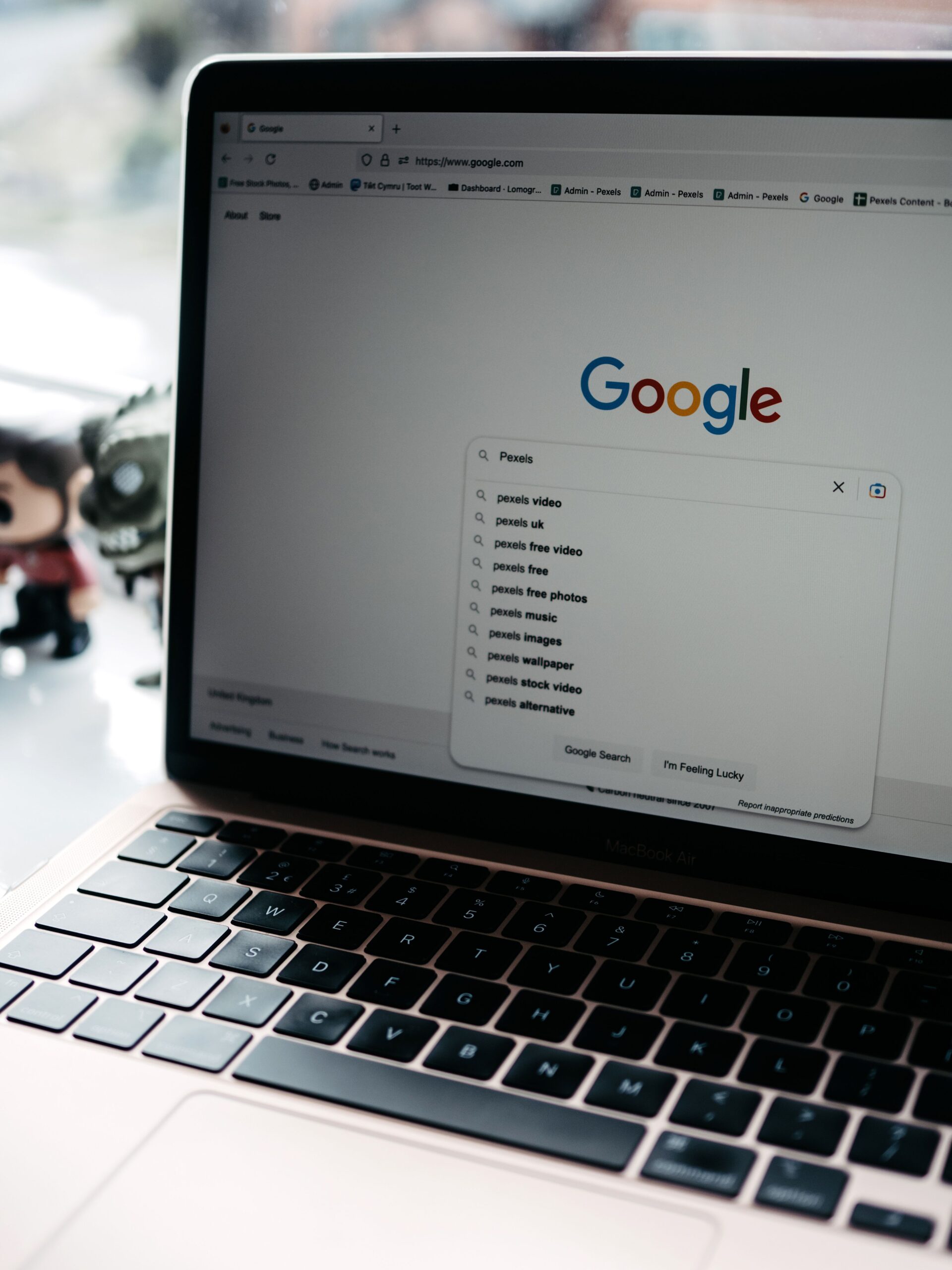 You are currently viewing 9 Google Jobs You Can Do Entirely From Home