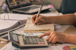 Read more about the article How to Use a Debt Snowball Spreadsheet to Pay Off Debt
