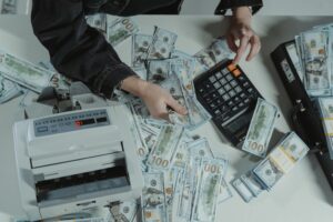 Read more about the article 10 High-Paying Side Hustle Ideas That Make $200 a Day