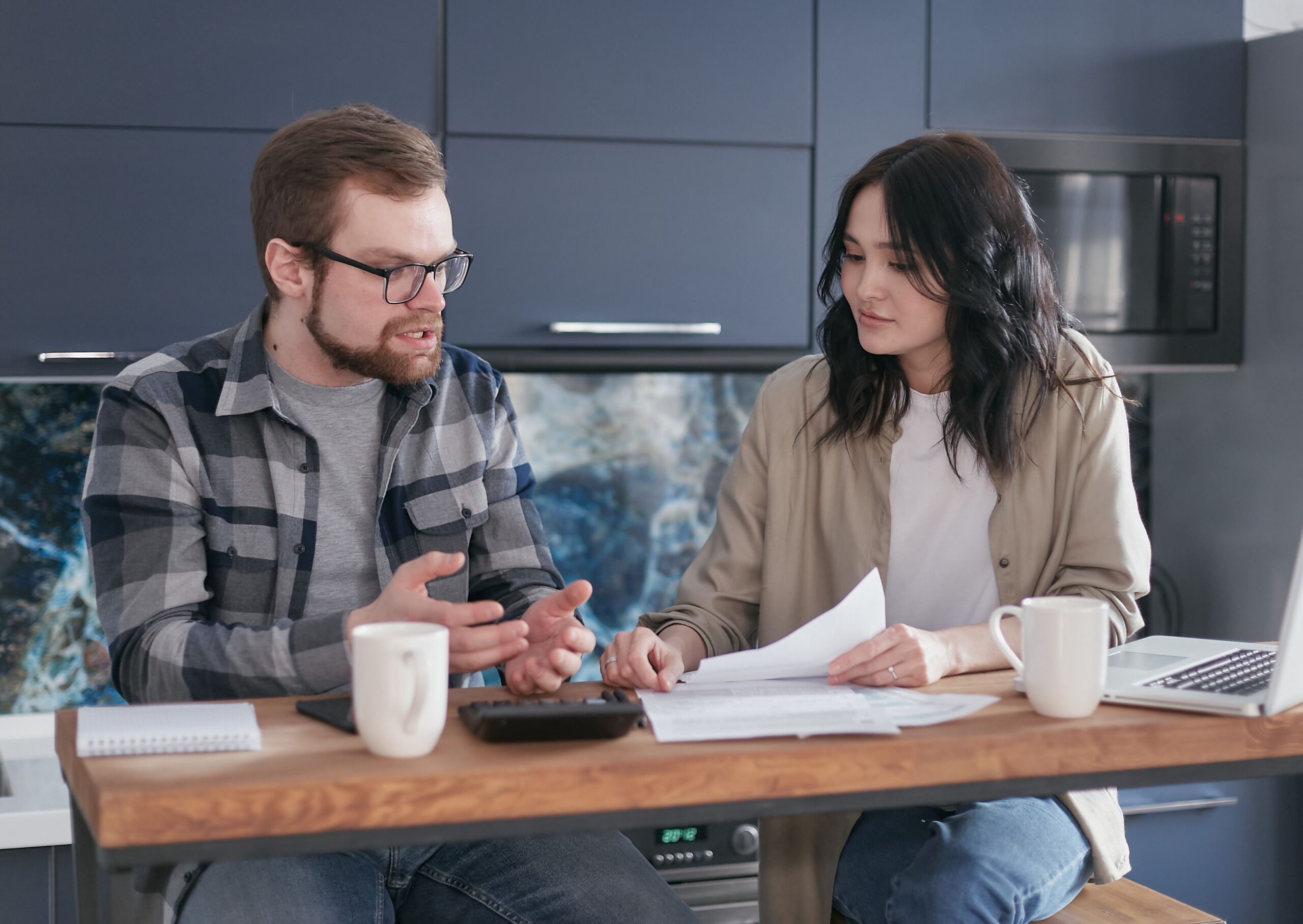 You are currently viewing 14 Tips for Paying Off Debt While Raising a Family