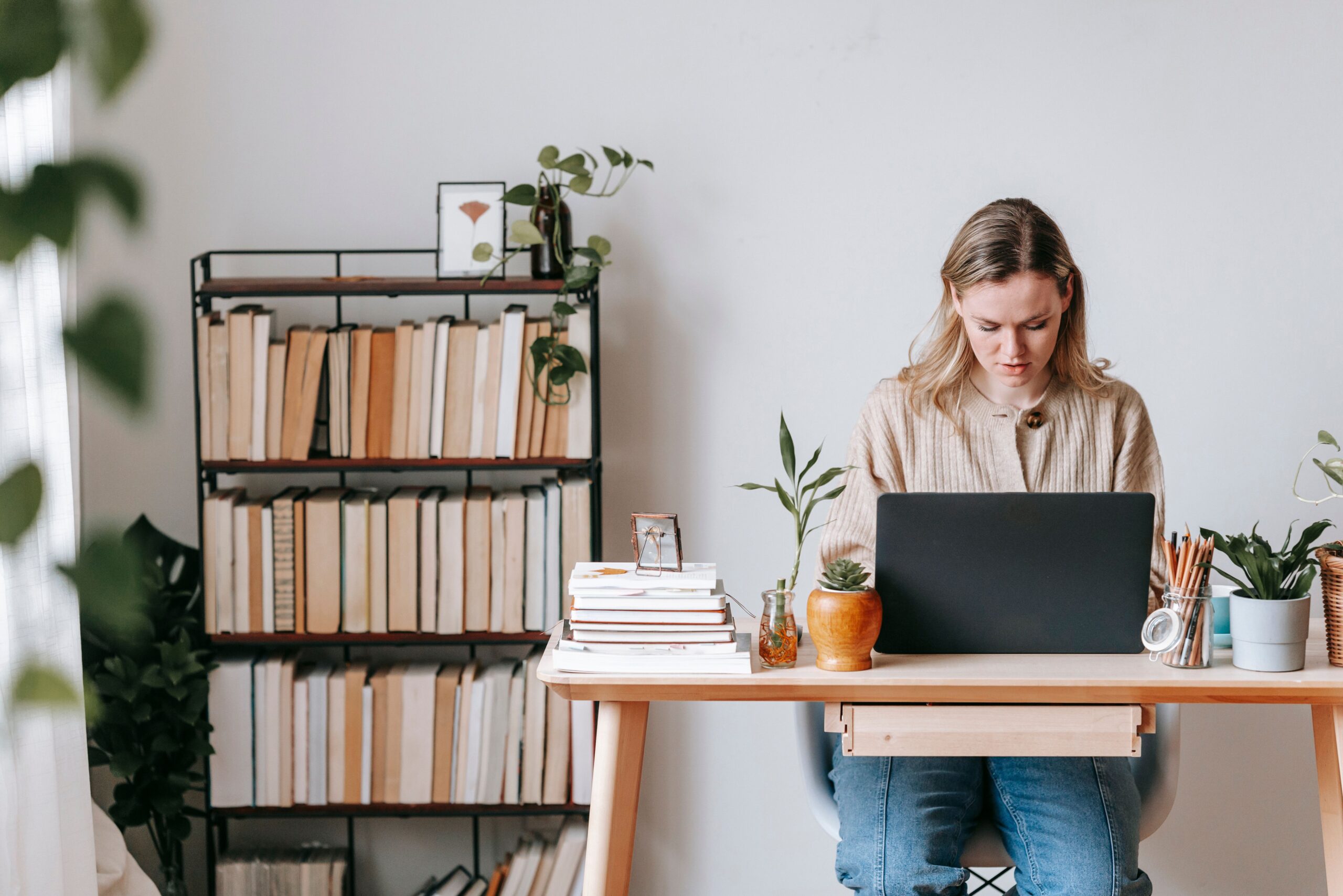 You are currently viewing 18 Ways to Build Income That Gives You True Freedom